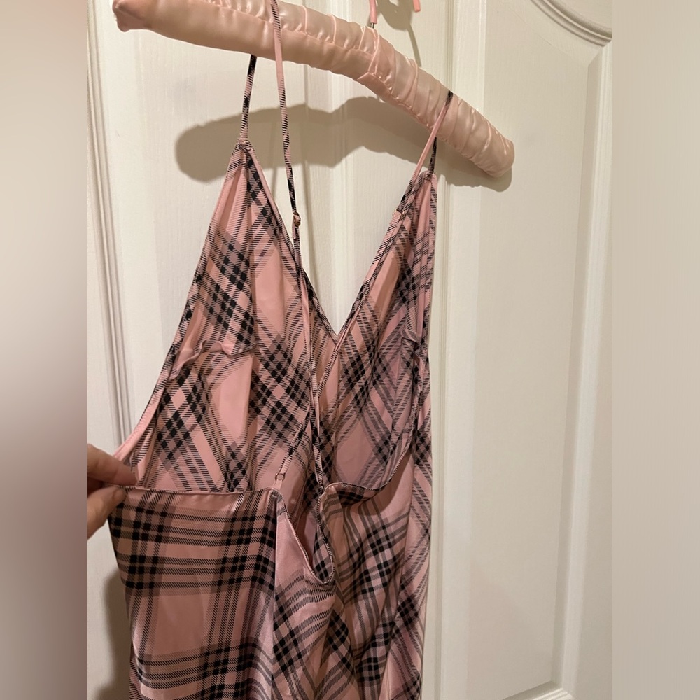 💘VICTORIAS SECRET Silky Slip & PINK
Set Long Pajama & Mug & Teddy🧸& Slippers - Picture 10 of 12